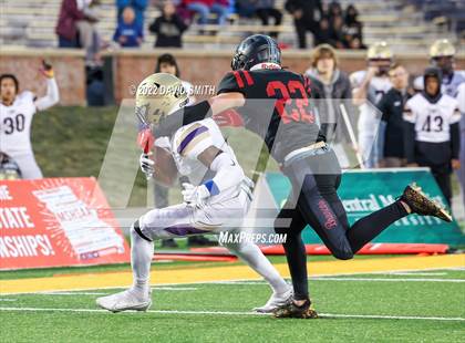 Thumbnail 1 in Christian Brothers vs. Lee's Summit North (MSHSAA Class 6 Championship) photogallery.