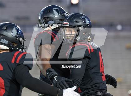 Thumbnail 1 in Christian Brothers vs. Lee's Summit North (MSHSAA Class 6 Championship) photogallery.