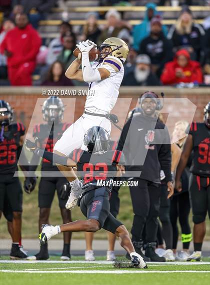 Thumbnail 3 in Christian Brothers vs. Lee's Summit North (MSHSAA Class 6 Championship) photogallery.