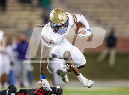 Thumbnail 1 in Christian Brothers vs. Lee's Summit North (MSHSAA Class 6 Championship) photogallery.