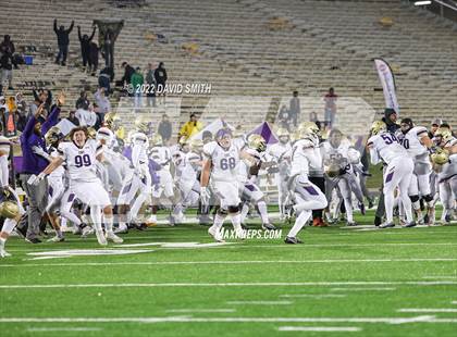 Thumbnail 1 in Christian Brothers vs. Lee's Summit North (MSHSAA Class 6 Championship) photogallery.