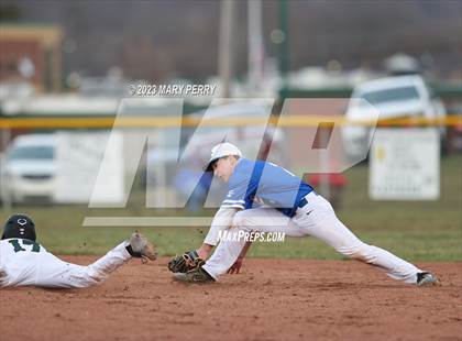 Thumbnail 3 in Ellwood City @ Riverside photogallery.