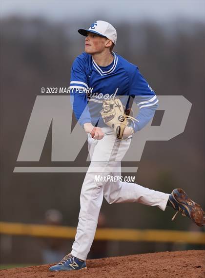Thumbnail 1 in Ellwood City @ Riverside photogallery.