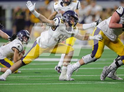 Thumbnail 1 in Highland Park vs. Lone Star (UIL 5A Regional Playoff) photogallery.
