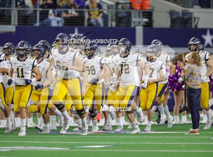 Thumbnail 1 in Highland Park vs. Lone Star (UIL 5A Regional Playoff) photogallery.