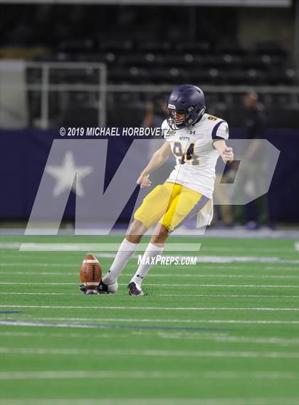 Thumbnail 3 in Highland Park vs. Lone Star (UIL 5A Regional Playoff) photogallery.