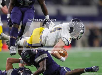 Thumbnail 2 in Highland Park vs. Lone Star (UIL 5A Regional Playoff) photogallery.