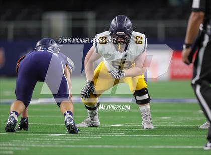 Thumbnail 1 in Highland Park vs. Lone Star (UIL 5A Regional Playoff) photogallery.
