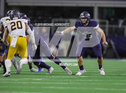 Thumbnail 1 in Highland Park vs. Lone Star (UIL 5A Regional Playoff) photogallery.