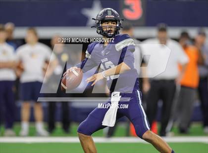 Thumbnail 3 in Highland Park vs. Lone Star (UIL 5A Regional Playoff) photogallery.
