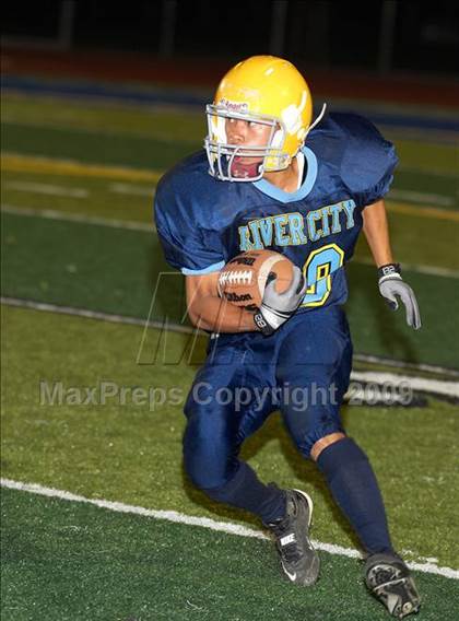 Thumbnail 3 in Mira Loma @ River City photogallery.
