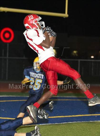 Thumbnail 3 in Mira Loma @ River City photogallery.