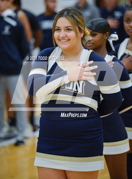 Thumbnail 3 in Solon @ Harding photogallery.