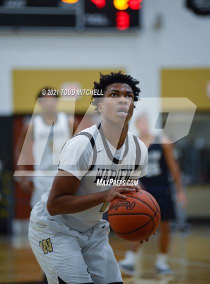 Thumbnail 2 in Solon @ Harding photogallery.