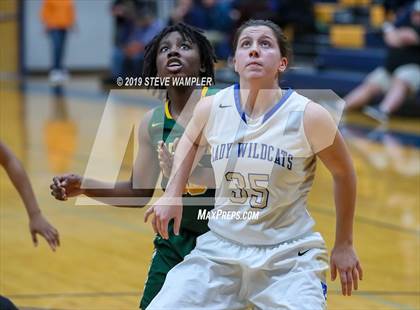 Thumbnail 3 in Gallatin @ Wilson Central photogallery.