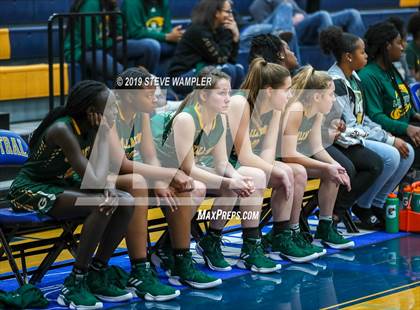 Thumbnail 3 in Gallatin @ Wilson Central photogallery.
