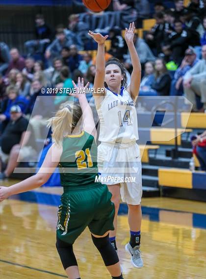 Thumbnail 2 in Gallatin @ Wilson Central photogallery.