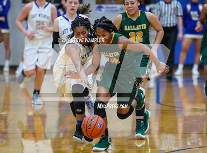 Thumbnail 2 in Gallatin @ Wilson Central photogallery.
