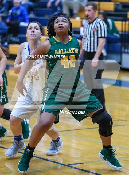Thumbnail 2 in Gallatin @ Wilson Central photogallery.