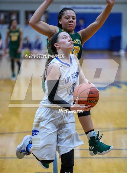 Thumbnail 2 in Gallatin @ Wilson Central photogallery.