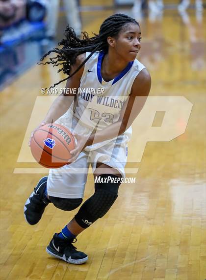 Thumbnail 3 in Gallatin @ Wilson Central photogallery.
