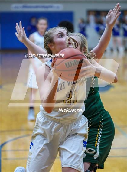 Thumbnail 2 in Gallatin @ Wilson Central photogallery.