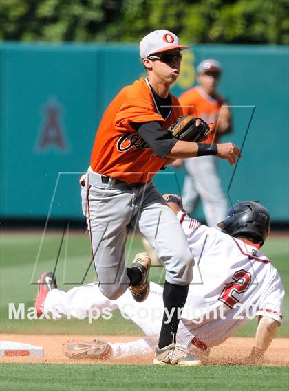 Thumbnail 1 in Segerstrom vs. Orange photogallery.