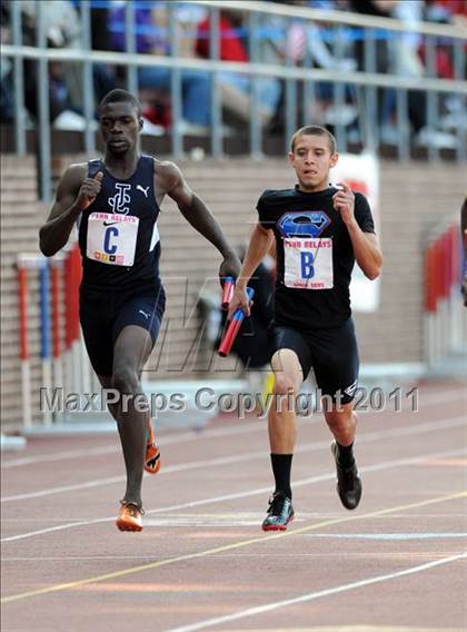 Thumbnail 2 in 117th Penn Relays (Boys 4x400m Championship of America)  photogallery.