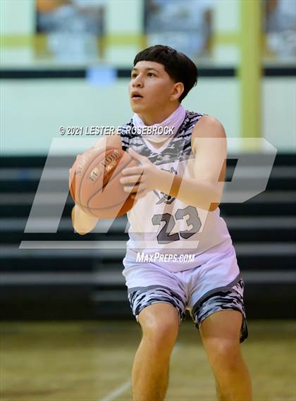 Thumbnail 2 in Lytle vs. Columbus (UIL 3A Bi-District Playoffs) photogallery.