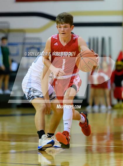 Thumbnail 1 in Lytle vs. Columbus (UIL 3A Bi-District Playoffs) photogallery.