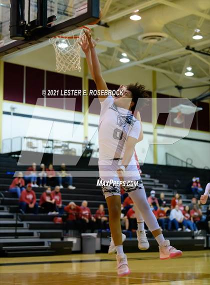 Thumbnail 1 in Lytle vs. Columbus (UIL 3A Bi-District Playoffs) photogallery.