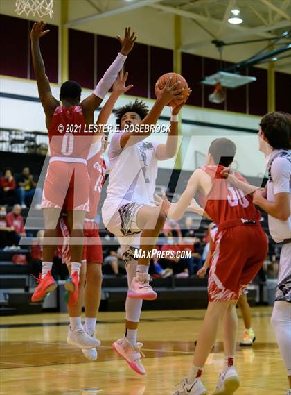 Thumbnail 2 in Lytle vs. Columbus (UIL 3A Bi-District Playoffs) photogallery.