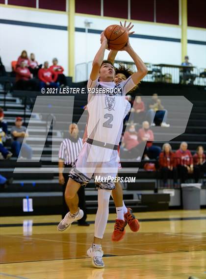 Thumbnail 1 in Lytle vs. Columbus (UIL 3A Bi-District Playoffs) photogallery.