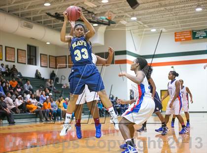 Thumbnail 3 in North Mecklenburg vs Mallard Creek (ELHS Winter Jam) photogallery.