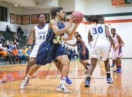 Thumbnail 2 in North Mecklenburg vs Mallard Creek (ELHS Winter Jam) photogallery.