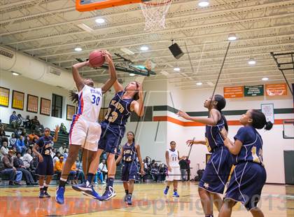 Thumbnail 2 in North Mecklenburg vs Mallard Creek (ELHS Winter Jam) photogallery.