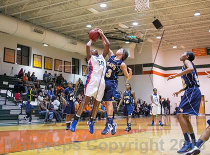 Thumbnail 1 in North Mecklenburg vs Mallard Creek (ELHS Winter Jam) photogallery.
