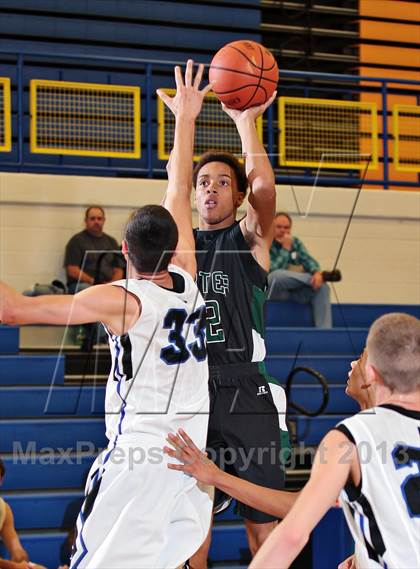 Thumbnail 3 in Carter vs. Letcher County Central (Smoky Mountain Classic) photogallery.