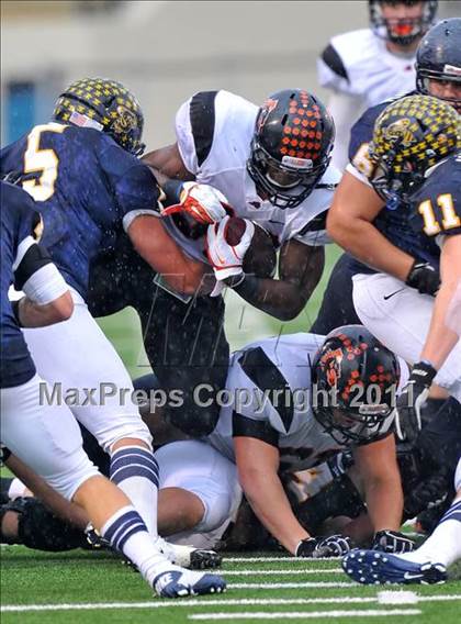 Thumbnail 1 in Aledo vs. Stephenville (4A Division 2 Quarterfinal) photogallery.