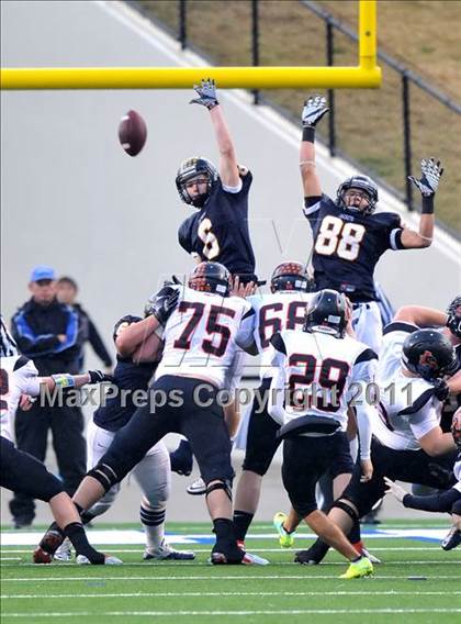 Thumbnail 1 in Aledo vs. Stephenville (4A Division 2 Quarterfinal) photogallery.
