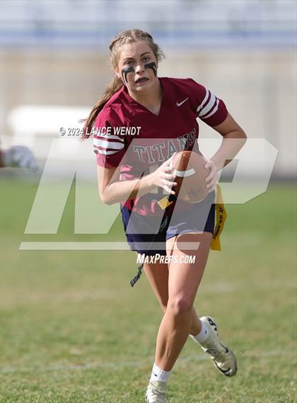 Thumbnail 3 in The Classical Academy vs. Ellicott (CHSAA 4A Second Round) photogallery.