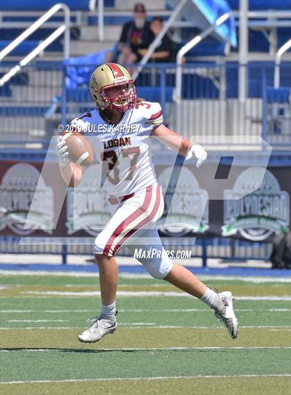 Thumbnail 1 in Desert Pines vs Alta (Polynesian Classic) photogallery.