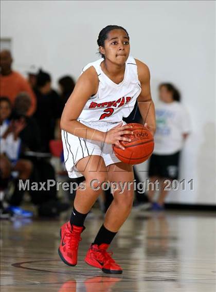 Thumbnail 3 in St. Bernard @ View Park (CIF State D5 SoCal Playoffs) photogallery.