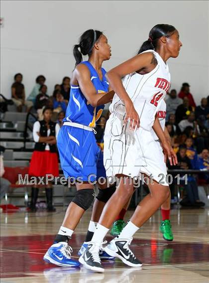 Thumbnail 2 in St. Bernard @ View Park (CIF State D5 SoCal Playoffs) photogallery.