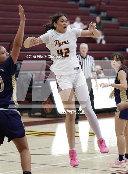 Thumbnail 1 in Akins @ Dripping Springs photogallery.