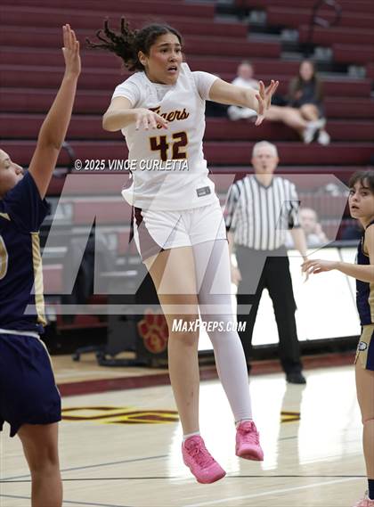 Thumbnail 3 in Akins @ Dripping Springs photogallery.