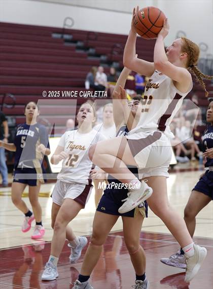 Thumbnail 3 in Akins @ Dripping Springs photogallery.