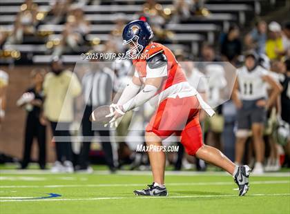 Thumbnail 3 in Foster @ Seven Lakes photogallery.