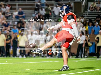 Thumbnail 3 in Foster @ Seven Lakes photogallery.