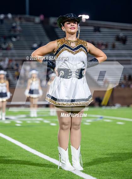 Thumbnail 1 in Foster @ Seven Lakes photogallery.